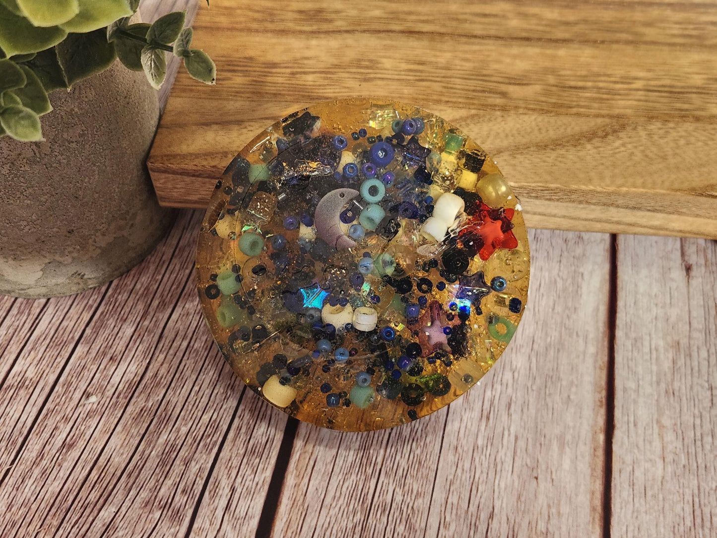 Astronaut Picky Pad: Reusable Space Theme Fidget Toy with Tray