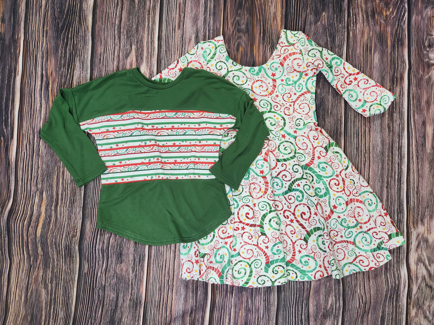 Christmas dress for girls, twirl dress for girls, mommy and me Christmas dress, Christmas gifts for girls, matching family Christmas outfits