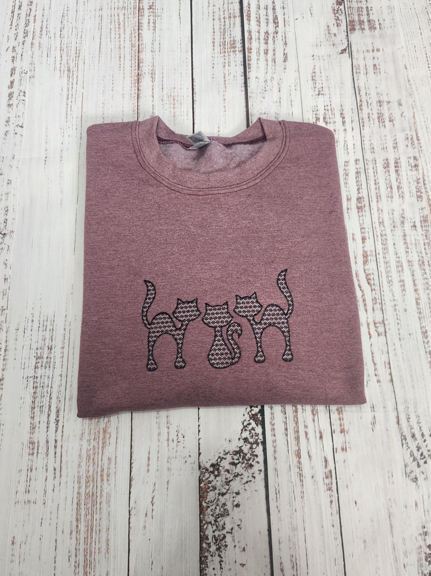 Embroidered Black Cat Sweatshirt: Spooky Halloween Shirt